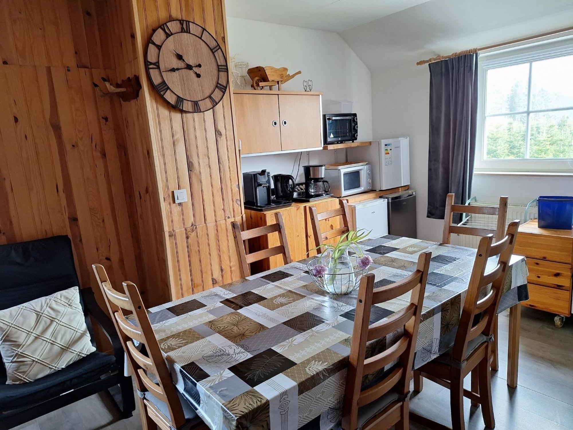 Cozy Apartment In Paliseul With Garden Carlsbourg Экстерьер фото