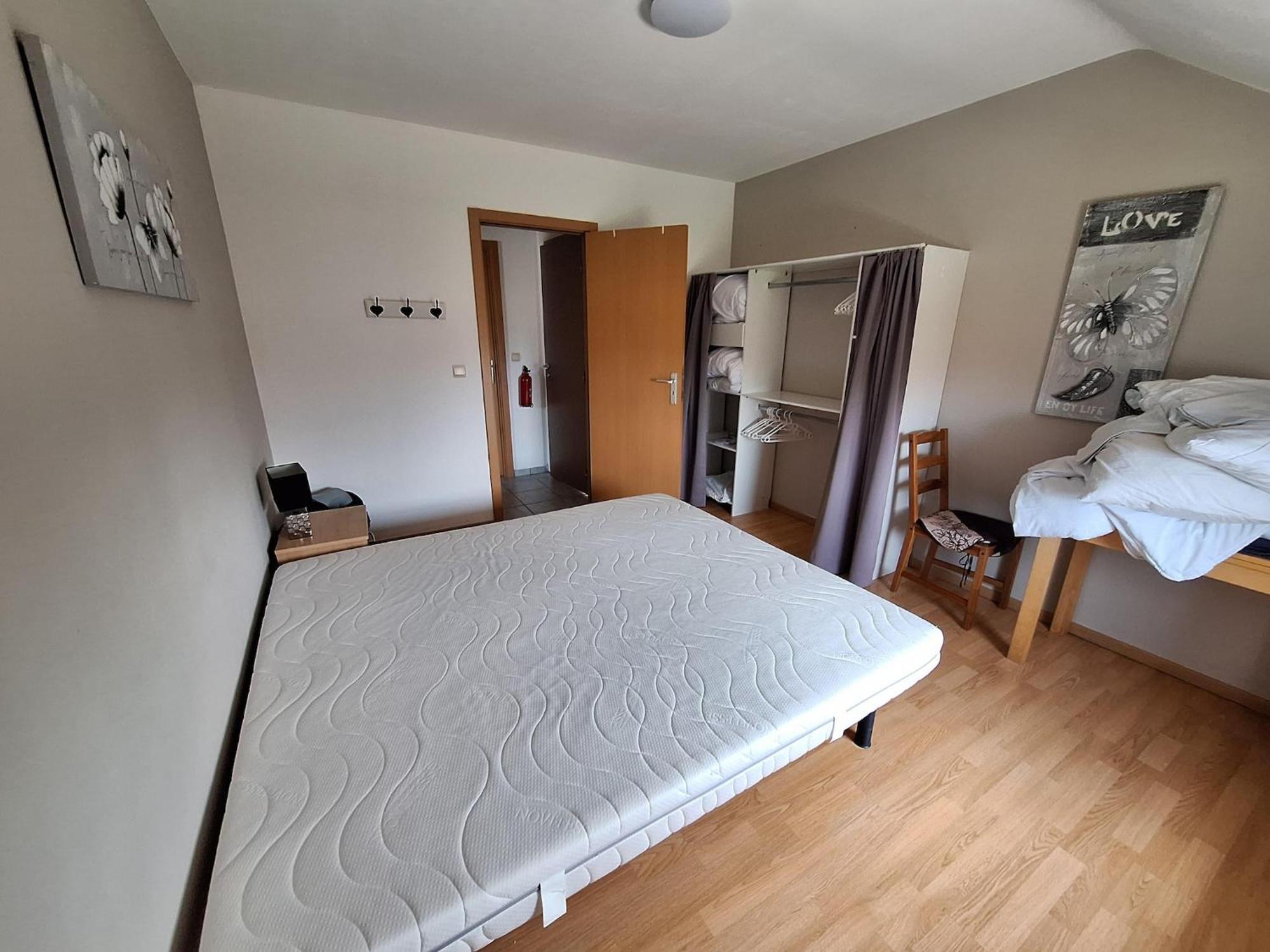 Cozy Apartment In Paliseul With Garden Carlsbourg Экстерьер фото